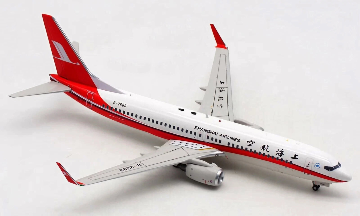 AVIATION 200 B737-800 SHANGHAI AIRLINES REG: B-2688