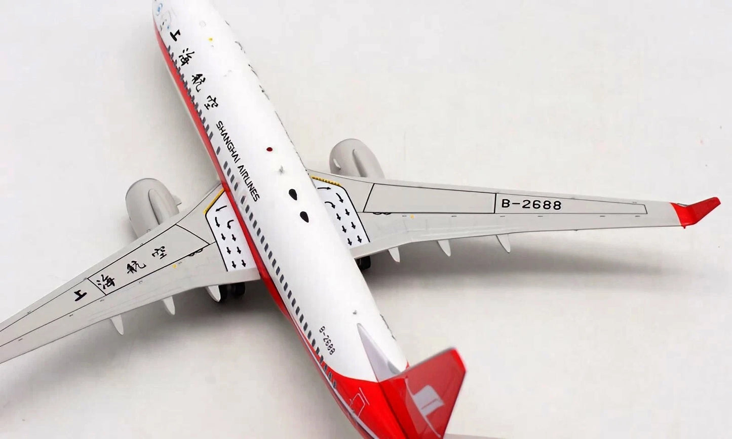AVIATION 200 B737-800 SHANGHAI AIRLINES REG: B-2688