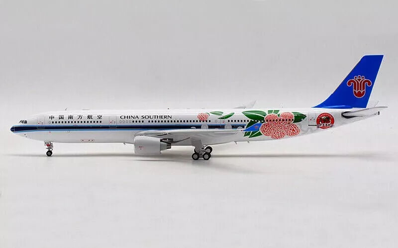 AVIATION 200 A330-300 CHINA SOUTHERN AIRLINES "GUANGDONG LYCHEE" REG: B-8870
