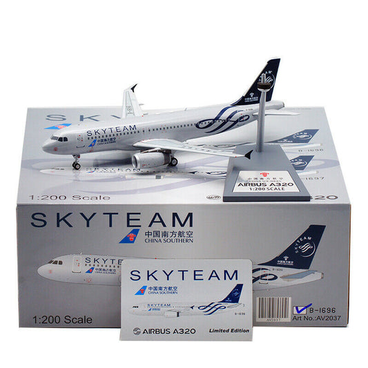 AVIATION 200 A320-200 CHINA SOUTHERN "SKYTEAM" REG: B-1696