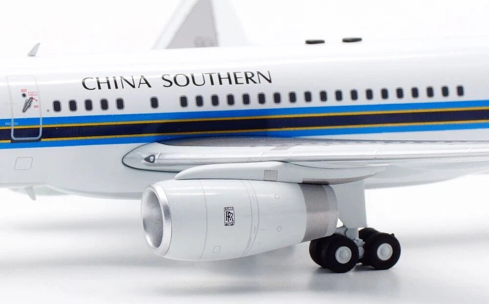 AVIATION 200 B757-28S CHINA SOUTHERN AIRLINES REG: B-2851