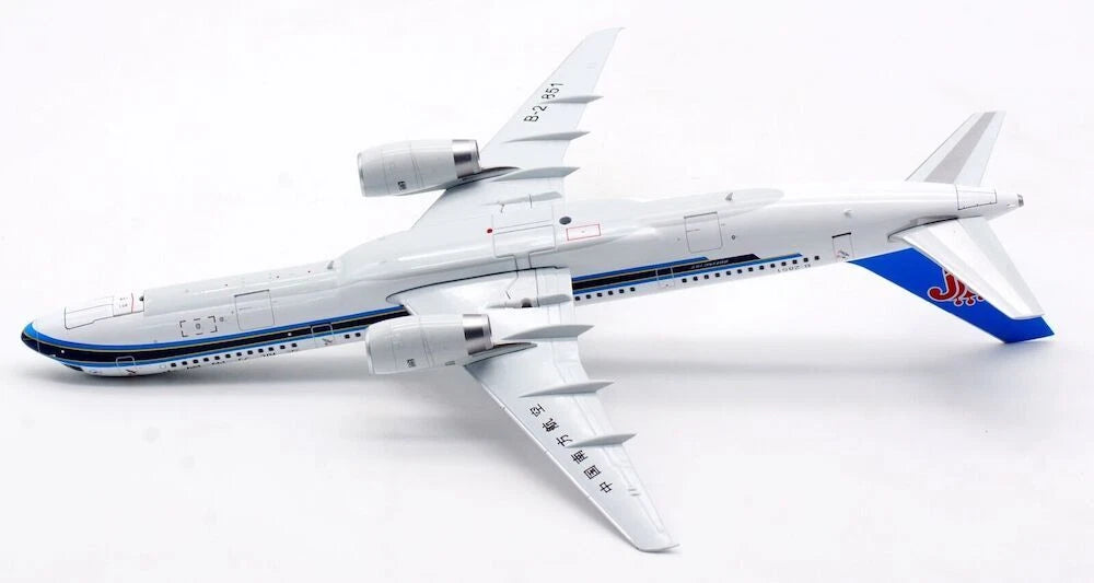 AVIATION 200 B757-28S CHINA SOUTHERN AIRLINES REG: B-2851