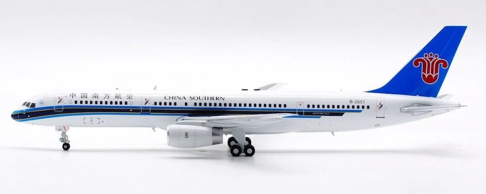AVIATION 200 B757-28S CHINA SOUTHERN AIRLINES REG: B-2851