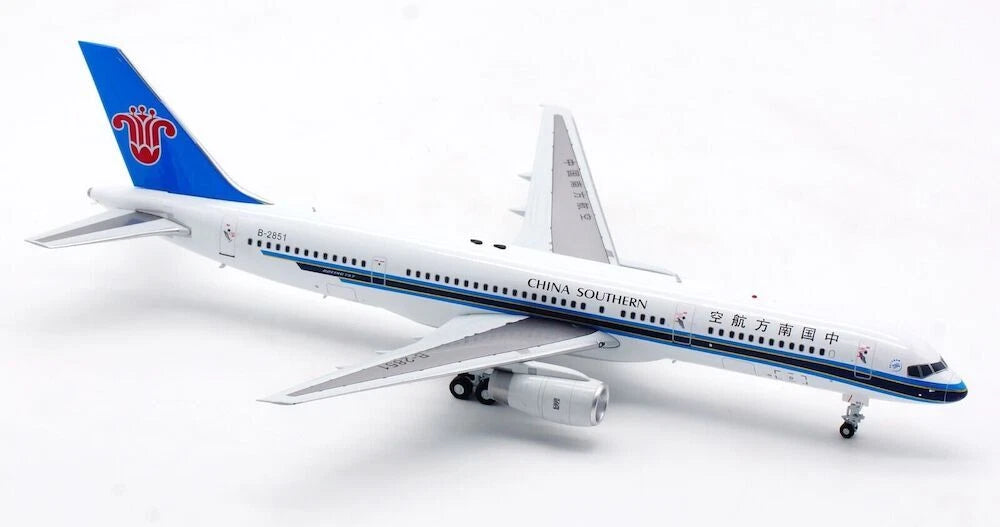 AVIATION 200 B757-28S CHINA SOUTHERN AIRLINES REG: B-2851