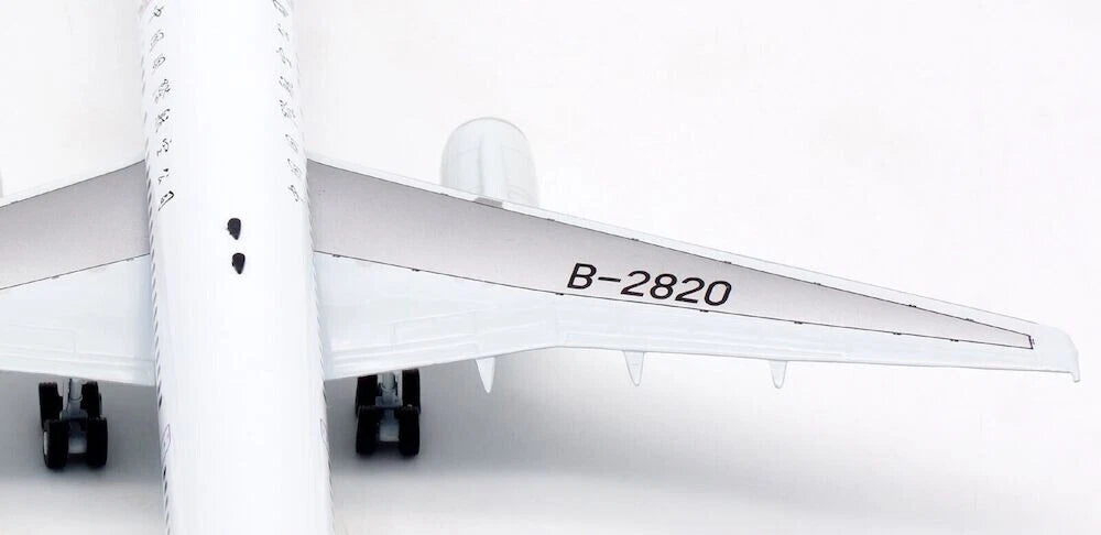 AVIATION 200 B757-2Z0 AIR CHINA REG: B-2820