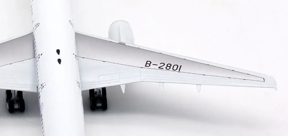 AVIATION 200 B757-21B CAAC REG: B-2801