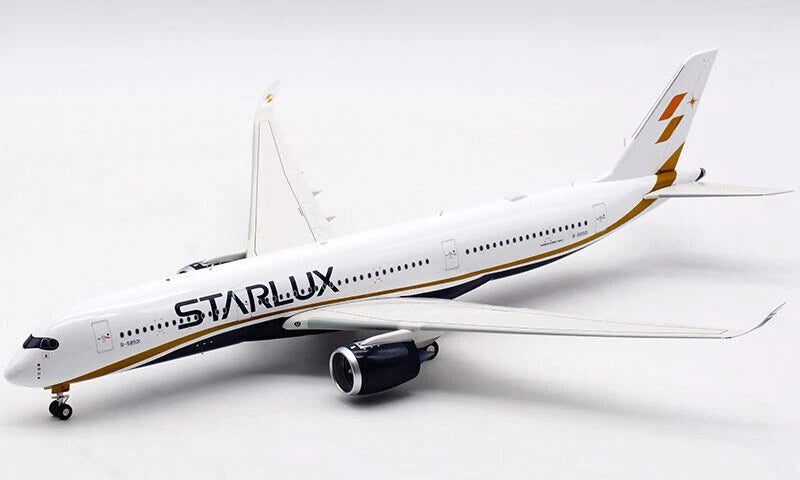 AVIATION 200 A350-900 STARLUX AIRLINES REG: B-58501