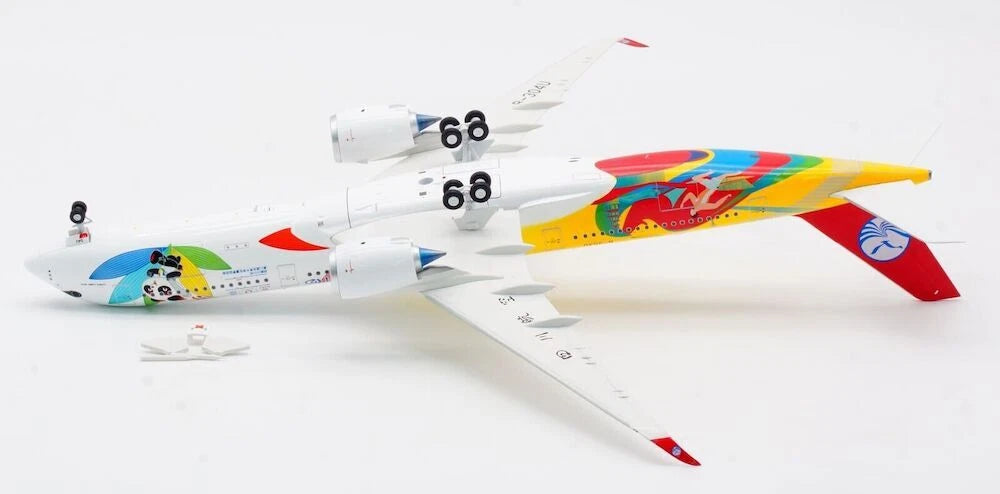 AVIATION 200 A350-941 SICHUAN AIRLINES REG: B-304U