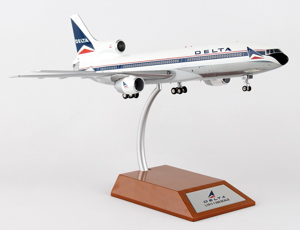 AVIATION 200 L-1011 TRISTAR DELTA AIR LINES REG: N717DA