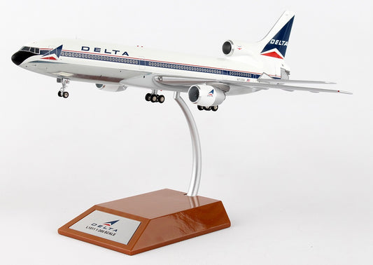 AVIATION 200 L-1011 TRISTAR DELTA AIR LINES REG: N717DA