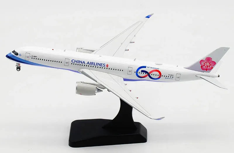 AVIATION 400 A350 CHINA AIRLINES REG: B-18917
