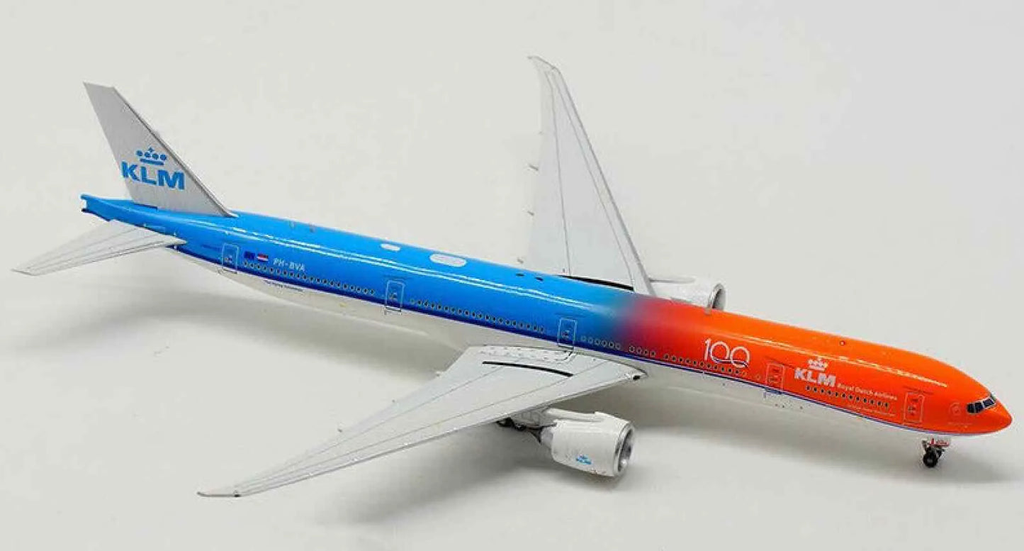 AVIATION 400 KLM BOEING 777-300ER REG: PH-BVA