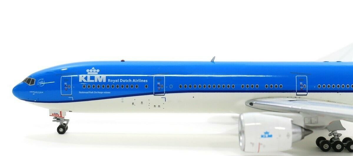 AVIATION 400 B777-300ER KLM REG: PH-BVA