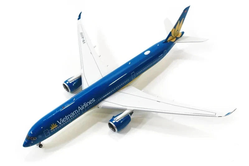 AVIATION 400 A350-900 VIETNAM AIRLINES REG : VN-A898