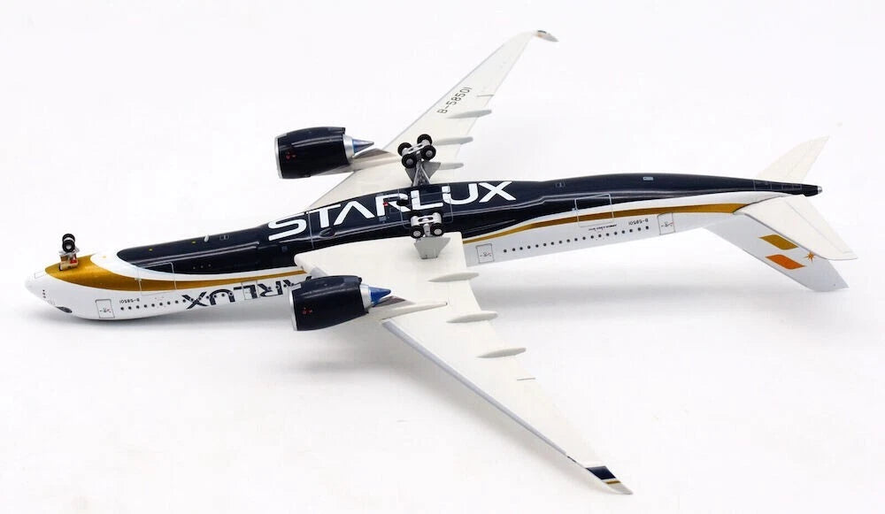 AVIATION 400 A350 STARLUX AIRLINES REG: B-58501