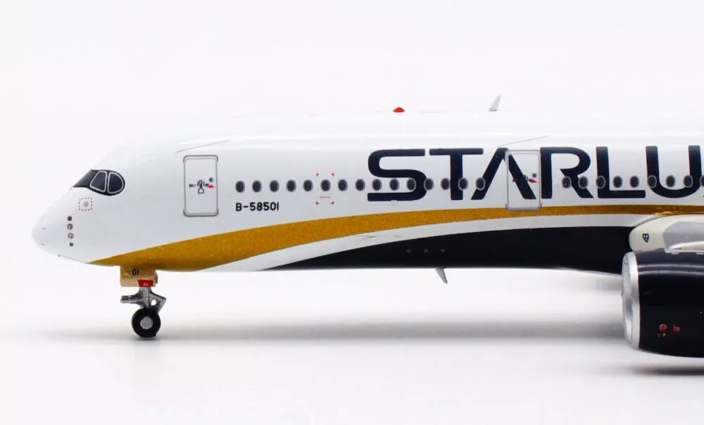 AVIATION 400 A350 STARLUX AIRLINES REG: B-58501