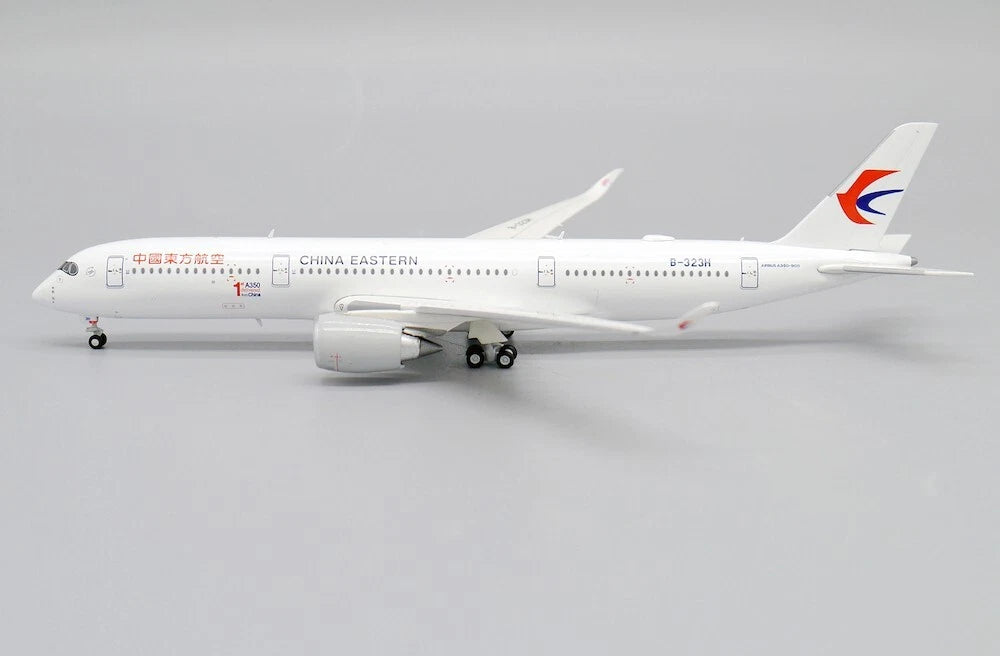 AVIATION 400 A350 CHINA EASTERN AIRLINES REG: B-323H
