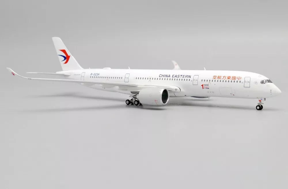 AVIATION 400 A350 CHINA EASTERN AIRLINES REG: B-323H
