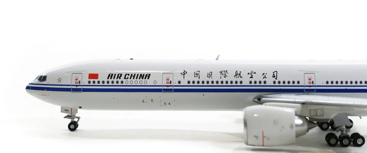 AVIATION 400 B777-300ER AIR CHINA REG: B-2043
