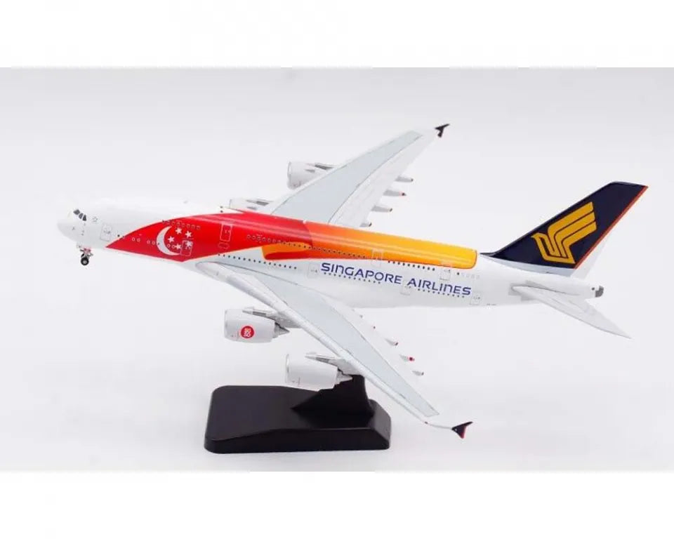 AVIATION 400 A380-841 SINGAPORE AIRLINES REG: 9V-SKI