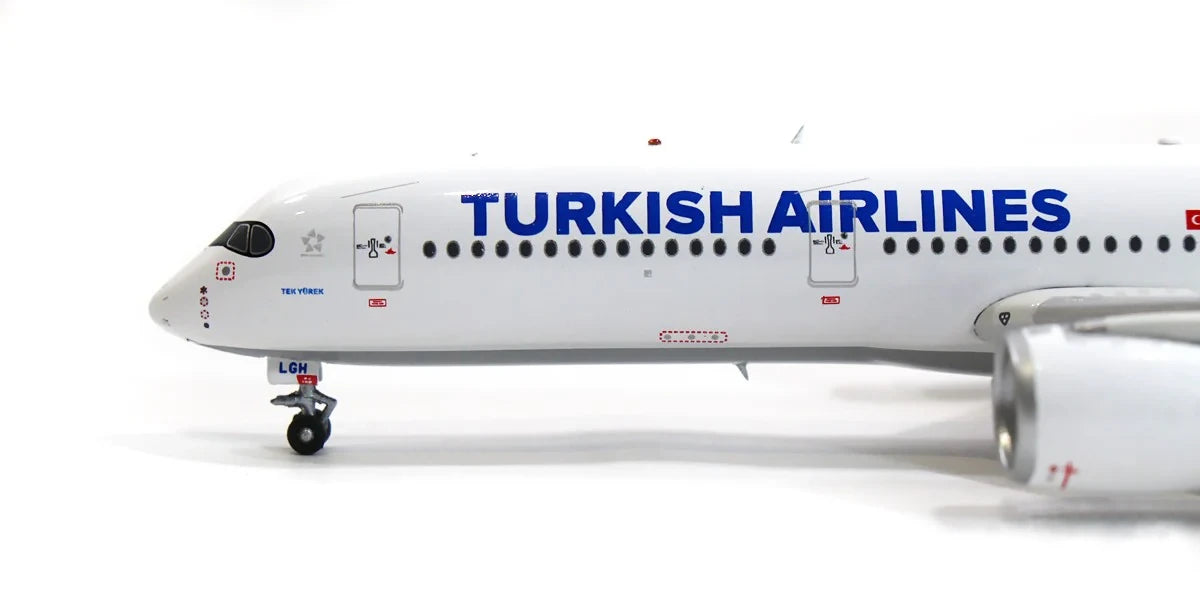 AVIATION 400 A350 TURKISH AIRLINES "400TH AIRCRAFT" REG: TC-LGH