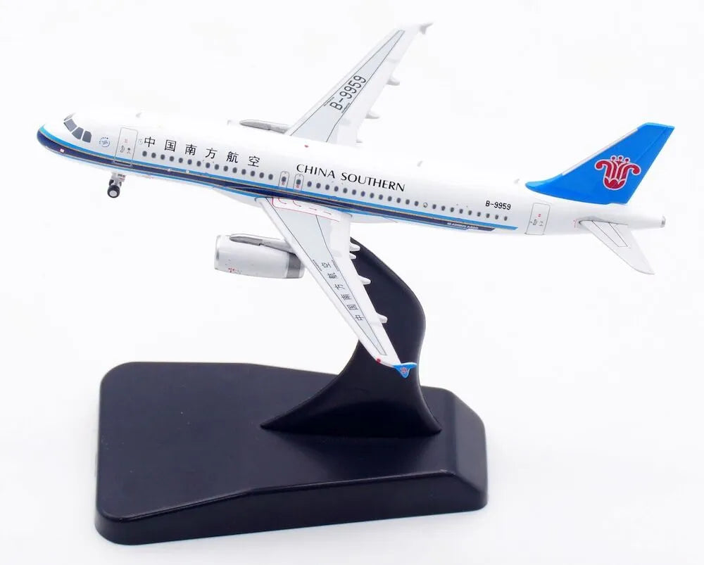 AVIATION 400 A320-232 CHINA SOUTHERN AIRLINES REG: B-9959