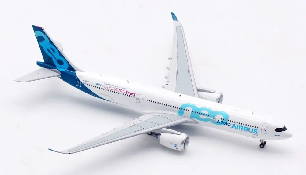 AVIATION 200 A330-900NEO AIRBUS INDUSTRIE REG: F-WTTN