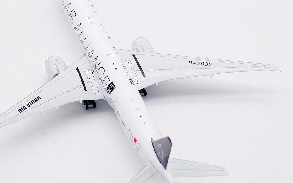 AVIATION 400 B777-300ER AIR CHINA "STAR ALLIANCE" "15TH" REG: B-2032