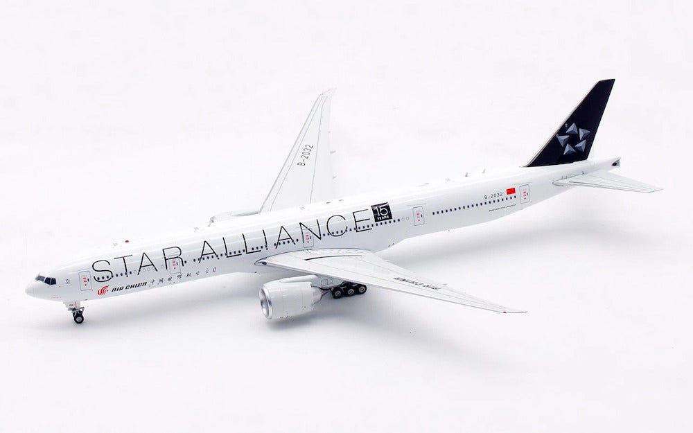 AVIATION 400 B777-300ER AIR CHINA "STAR ALLIANCE" "15TH" REG: B-2032