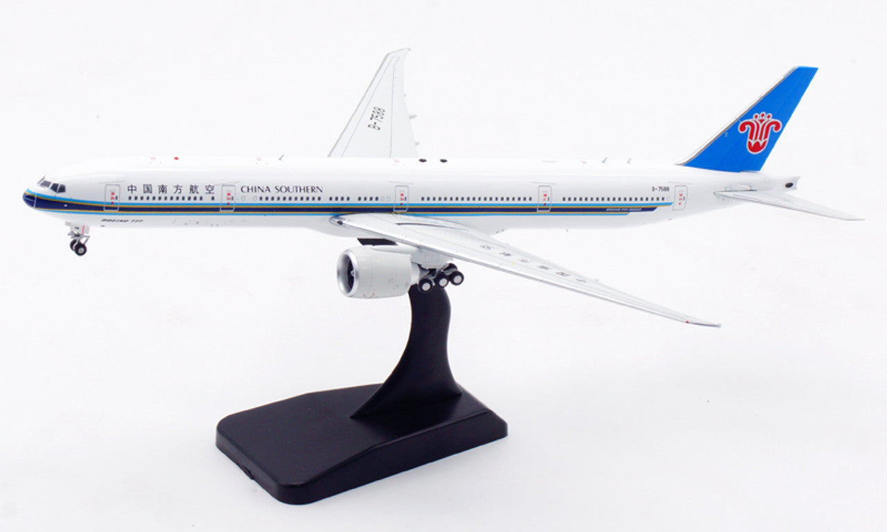AVIATION 400 B777-31B/ER CHINA SOUTHERN AIRLINES REG: B-7588