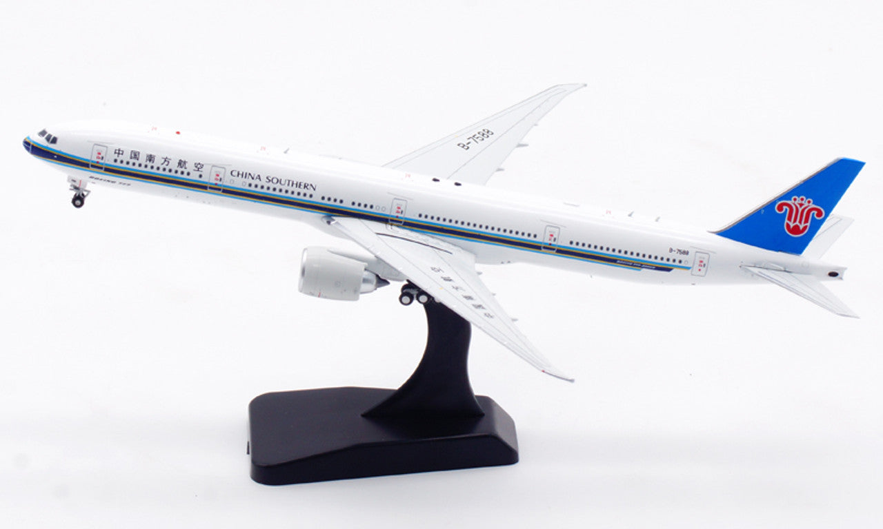 AVIATION 400 B777-31B/ER CHINA SOUTHERN AIRLINES REG: B-7588