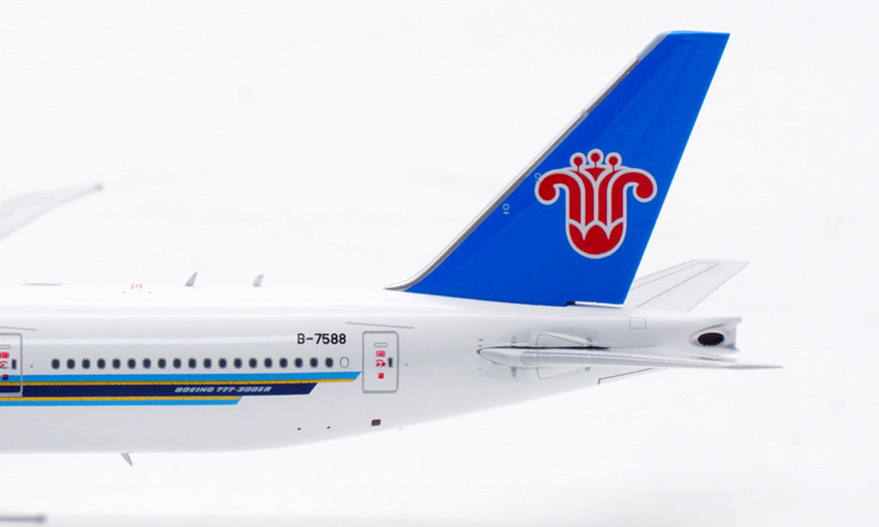 AVIATION 400 B777-31B/ER CHINA SOUTHERN AIRLINES REG: B-7588