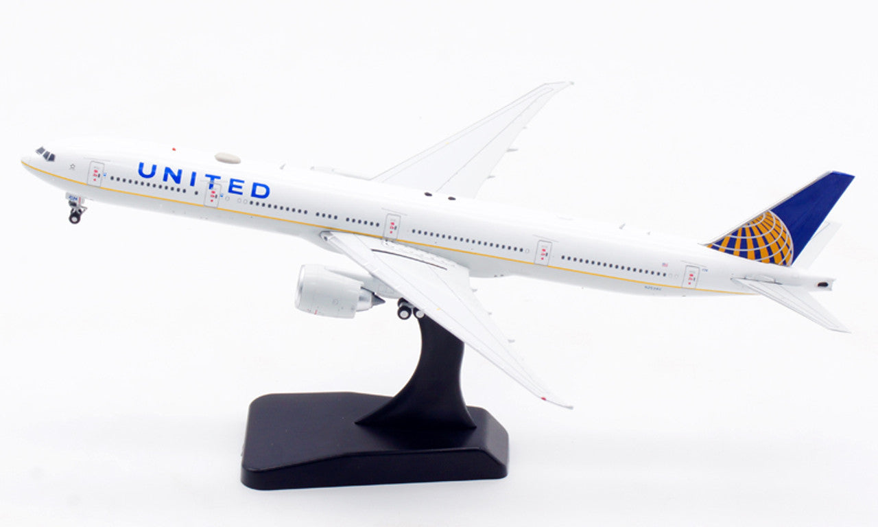 AVIATION 400 B777-322ER UNITED AIRLINES REG: N2534U
