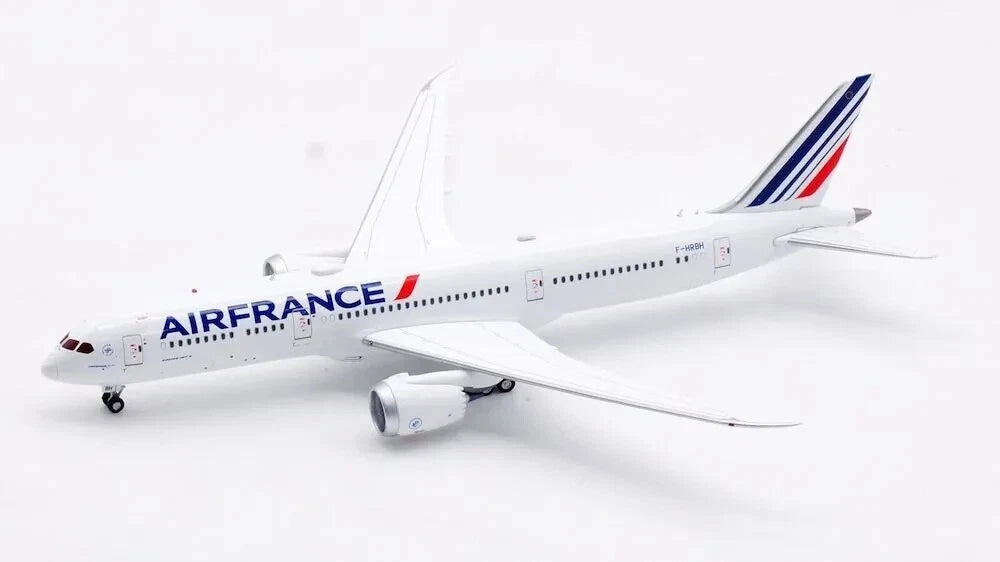 AVIATION 400 B787-9 DREAMLINER AIR FRANCE (DETACHABLE GEAR) REG: F-HRBH
