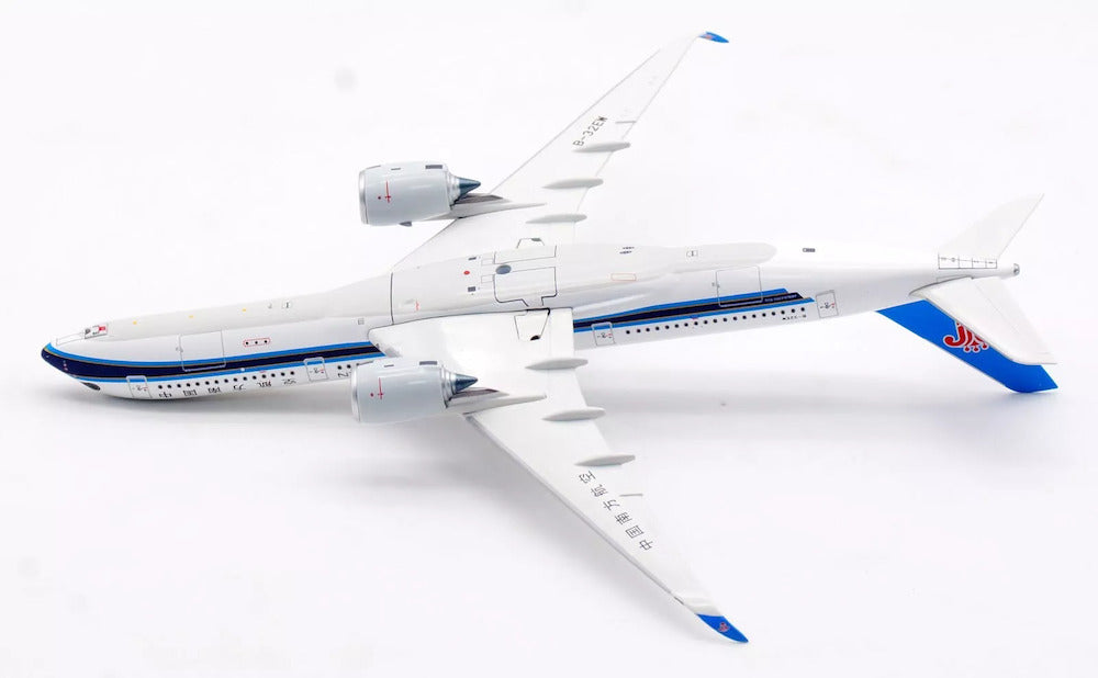 AVIATION 400 A350-941 CHINA SOUTHERN AIRLINES (DETACHABLE GEAR) REG: B-30AL