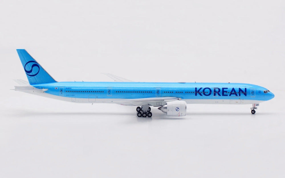 AVIATION 400 B777-3B5ER KOREAN AIR REG: HL8008