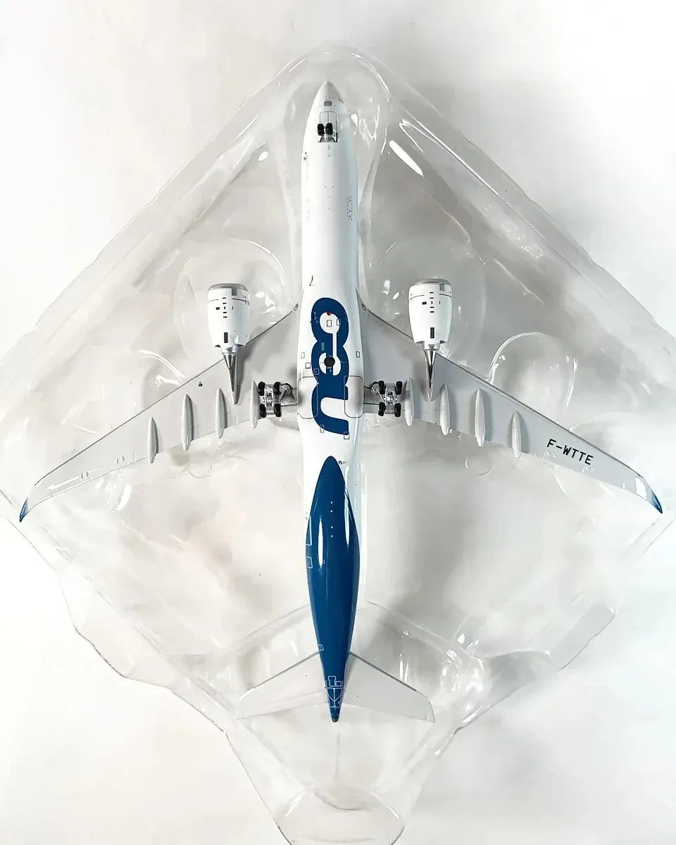 AVIATION 400 A330-941 AIRBUS INDUSTRIE (DETACHABLE GEAR) REG: F-WTTE