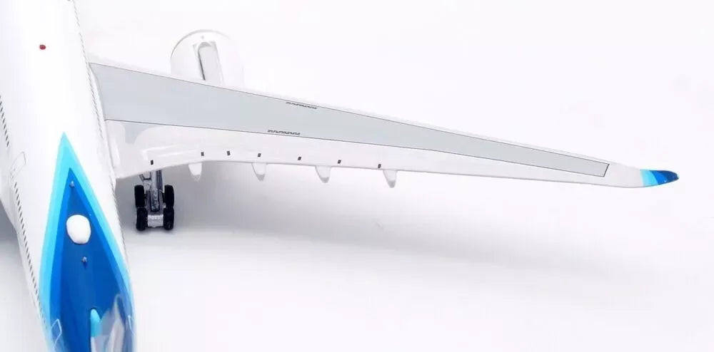 AVIATION 400 A330-941 CORSAIR (DETACHABLE GEAR) REG: F-HHUG