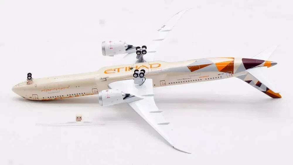 AVIATION 400 B787-10 DREAMLINER ETIHAD AIRWAYS REG: A6-BMI (DETACHABLE GEAR)