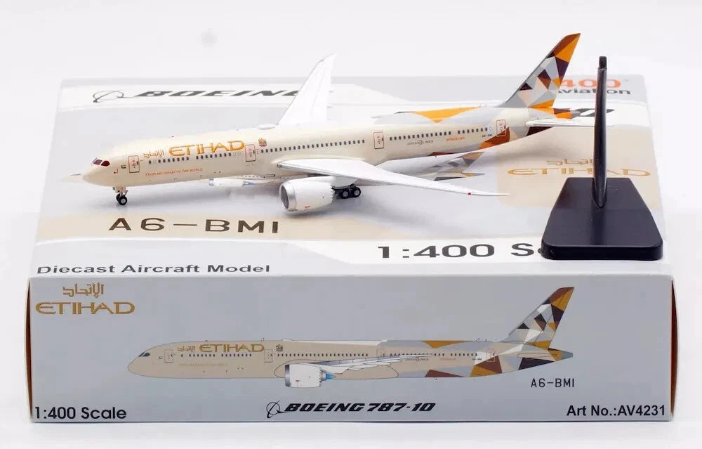 AVIATION 400 B787-10 DREAMLINER ETIHAD AIRWAYS REG: A6-BMI (DETACHABLE GEAR)