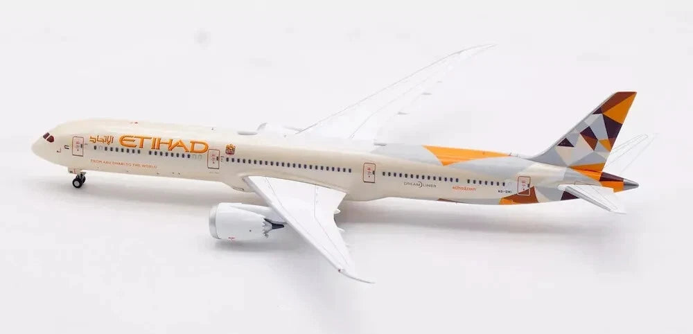 AVIATION 400 B787-10 DREAMLINER ETIHAD AIRWAYS REG: A6-BMI (DETACHABLE GEAR)