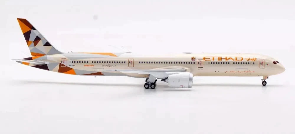 AVIATION 400 B787-10 DREAMLINER ETIHAD AIRWAYS REG: A6-BMI (DETACHABLE GEAR)