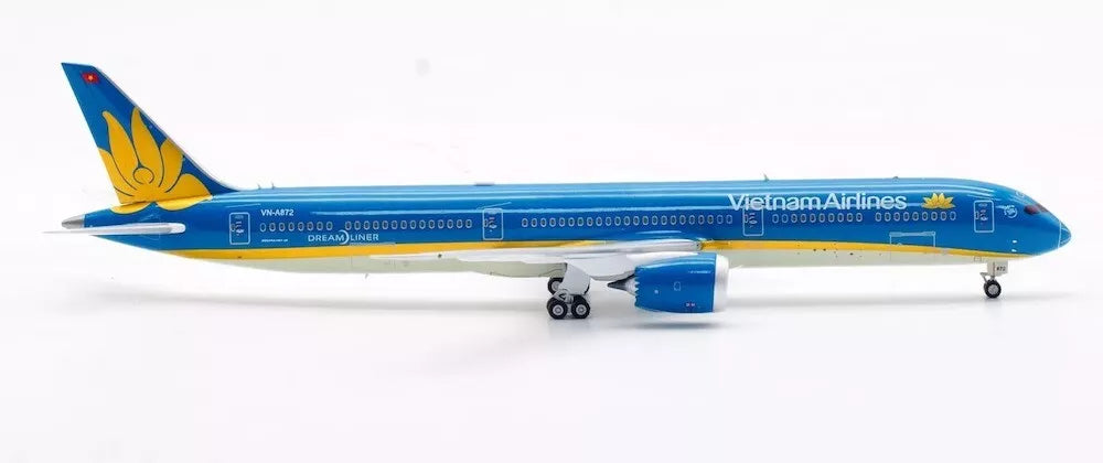 AVIATION 400 B787-10 DREAMLINER VIETNAM AIRLINES REG: VN-A872 (DETACHABLE GEAR)