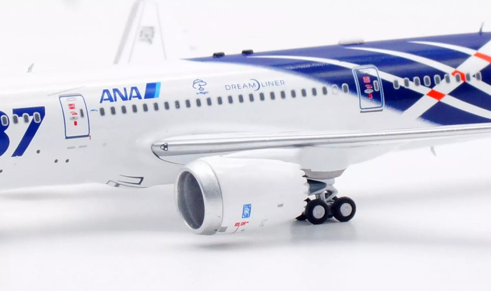 AVIATION 400 B787-8 DREAMLINER ALL NIPPON AIRWAYS (DETACHABLE GEAR) REG: JA801A