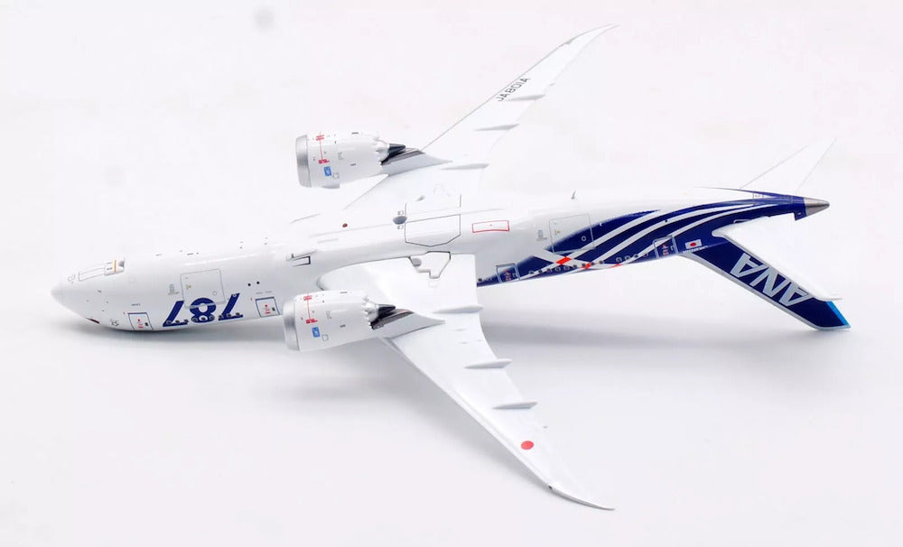 AVIATION 400 B787-8 DREAMLINER ALL NIPPON AIRWAYS (DETACHABLE GEAR) REG: JA801A