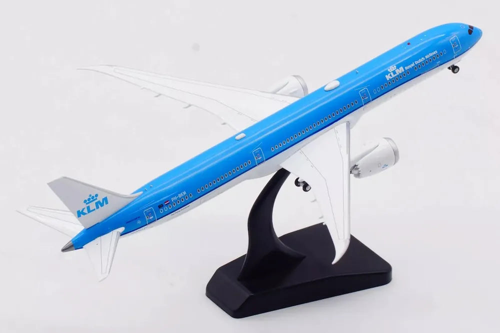AVIATION 400 B787-10 DREAMLINER ROYAL DUTCH AIRLINES (KLM) REG: PH-BKM (DETACHABLE GEAR)