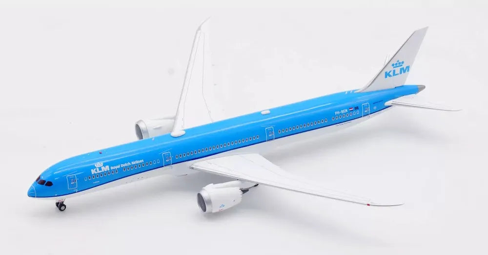 AVIATION 400 B787-10 DREAMLINER ROYAL DUTCH AIRLINES (KLM) REG: PH-BKM (DETACHABLE GEAR)