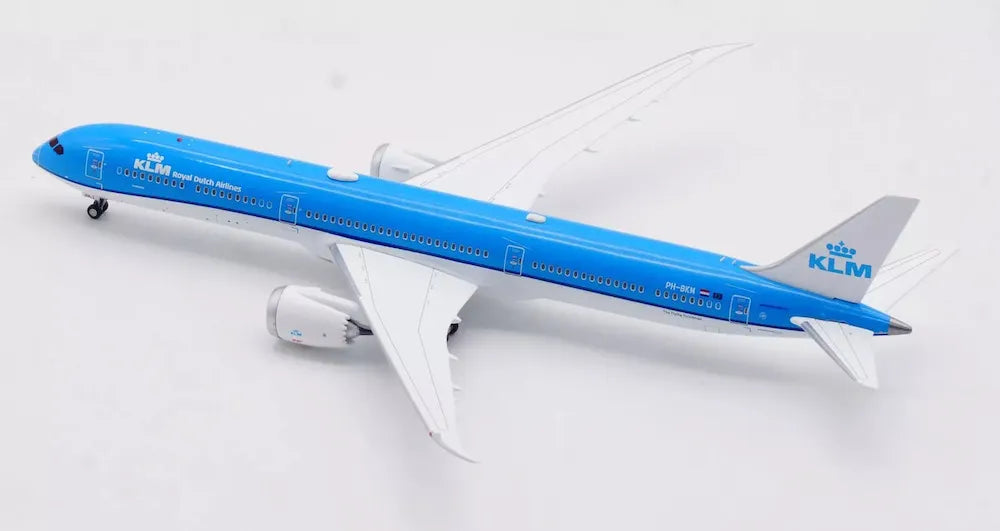 AVIATION 400 B787-10 DREAMLINER ROYAL DUTCH AIRLINES (KLM) REG: PH-BKM (DETACHABLE GEAR)