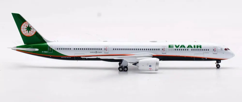 AVIATION 400 B787-10 DREAMLINER EVA AIR REG: B-17803 (DETACHABLE GEAR)