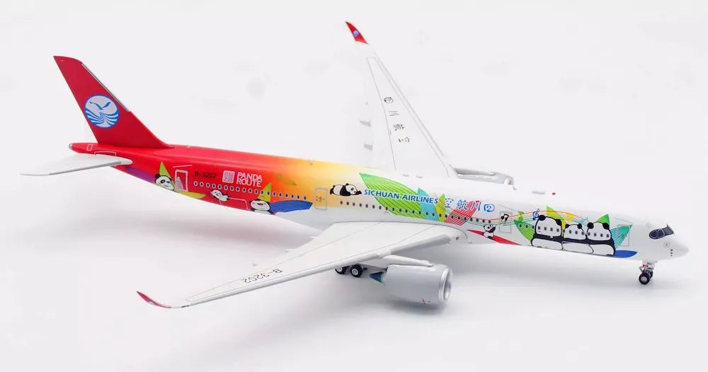 AVIATION 400 A350-941 B-32G2 SICHUAN AIRLINES (DETACHABLE GEAR)
